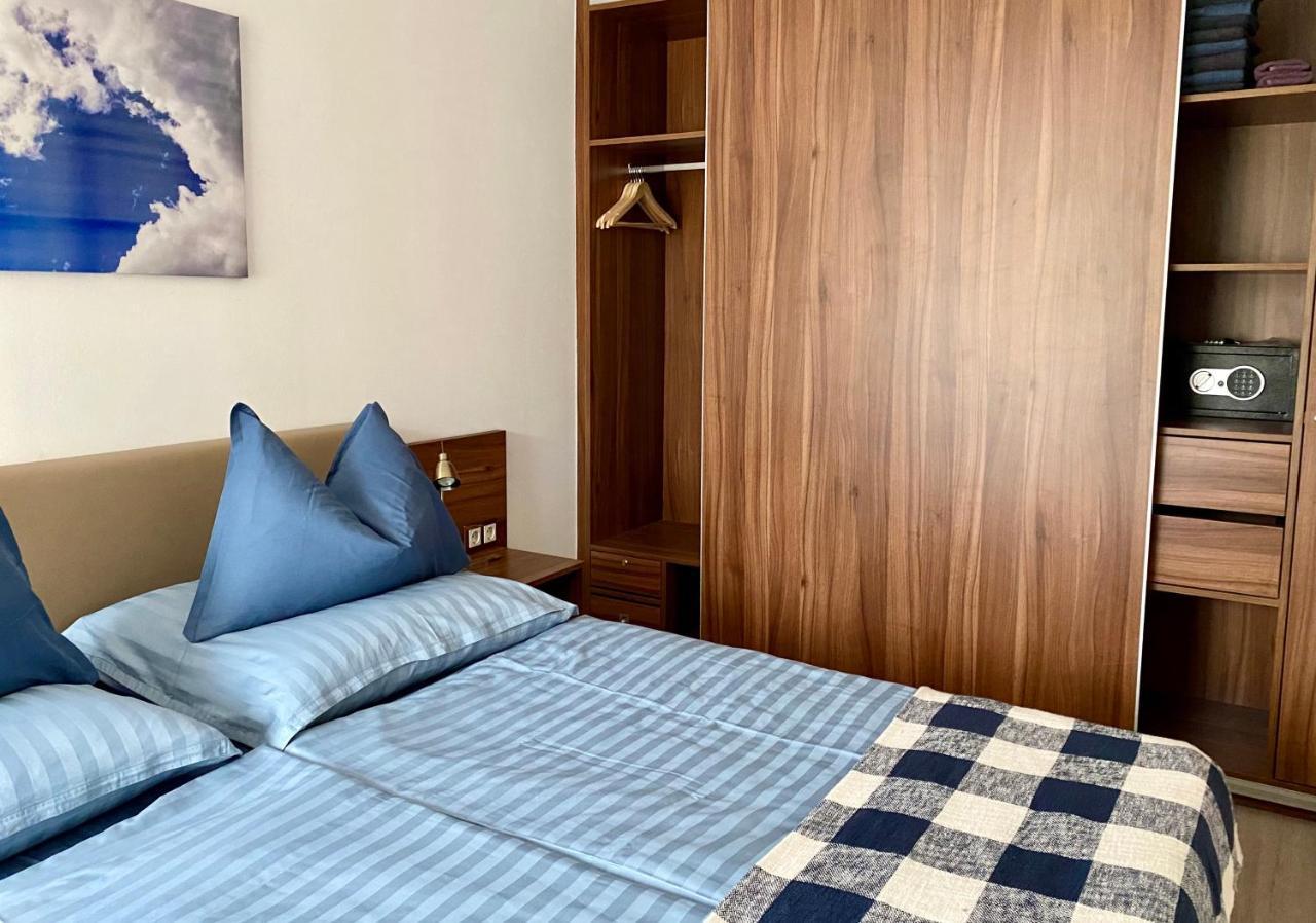 Iris Appartement In Heviz Mit Tiefgarage Und Panoramaaussicht المظهر الخارجي الصورة