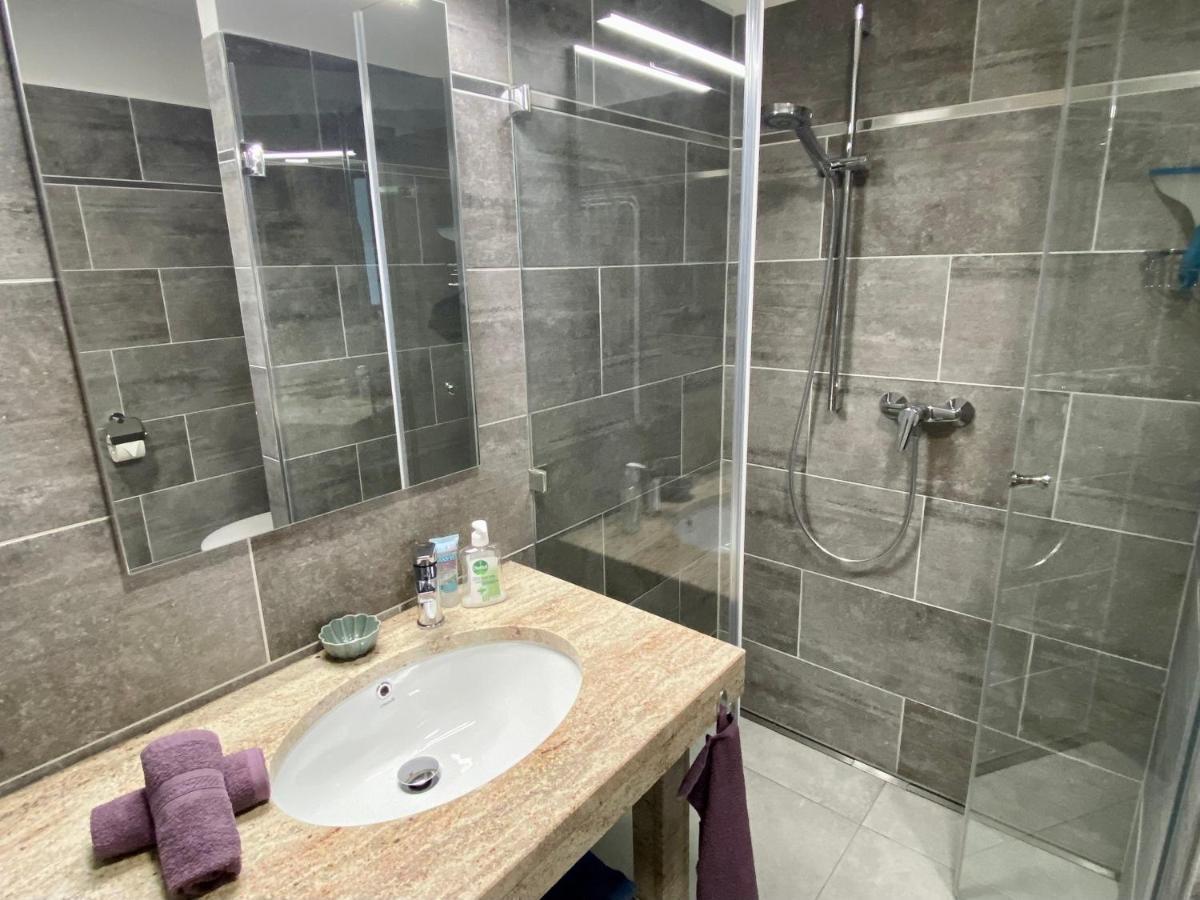 Iris Appartement In Heviz Mit Tiefgarage Und Panoramaaussicht المظهر الخارجي الصورة